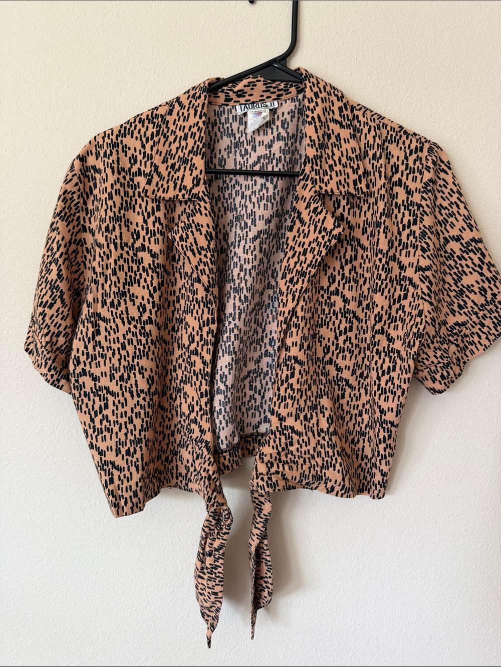 Vintage Tan and Black Speckled Tie-Front Button Down Top - Picture 3 of 5